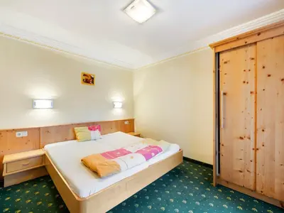 Ein Bett oder Betten in einem Zimmer der Unterkunft Apartment in Saalbach-Hinterglemm near Ski Area