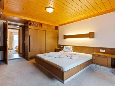 Ein Bett oder Betten in einem Zimmer der Unterkunft Apartment in Saalbach near Ski Slopes
