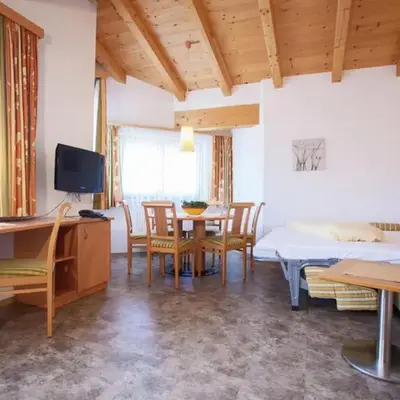 Apartment in Kaltenbach near Ski Lift