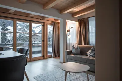 Ein Sitzbereich in der Unterkunft Hotel Salzburg
