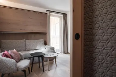 Ein Sitzbereich in der Unterkunft Hotel Salzburg