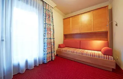 Ein Bett oder Betten in einem Zimmer der Unterkunft HELI'S Bed & Breakfast