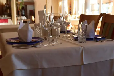 Ein Restaurant oder anderes Speiselokal in der Unterkunft Der Grubacher