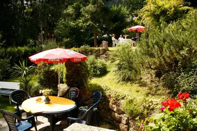 Ein Garten an der Unterkunft Apartment Haus Schatz