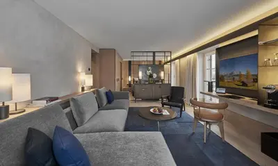 Ein Sitzbereich in der Unterkunft Hotel Weisses Roessl
