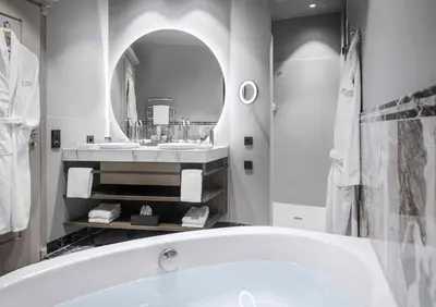 Ein Badezimmer in der Unterkunft Hotel Weisses Roessl