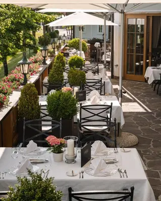 Ein Restaurant oder anderes Speiselokal in der Unterkunft Hotel Leitenhof 4 Sterne Superior