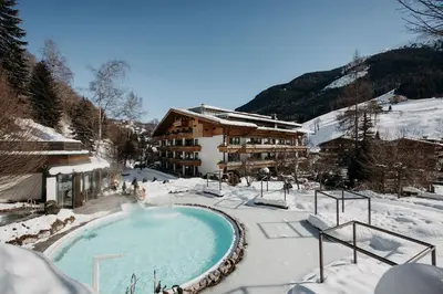 Ein allgemeiner Bergblick oder ein Berglick von des Hotels aus