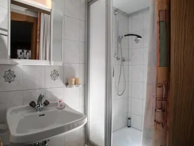 Ein Badezimmer in der Unterkunft Pension Handle