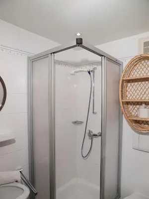 Ein Badezimmer in der Unterkunft Pension Handle