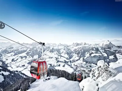 Apartment in Kitzbuhel near Ski Slopes im Winter