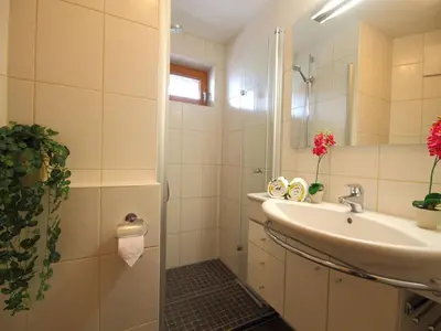 Ein Badezimmer in der Unterkunft Apartment in Brixen near Ski Bus