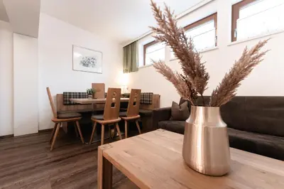 Ein Sitzbereich in der Unterkunft Appartements Kendler