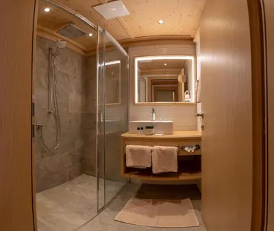 Ein Badezimmer in der Unterkunft Gasthof Tannen - Alm