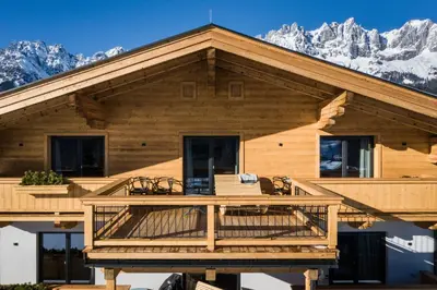 Ein allgemeiner Bergblick oder ein Berglick von der Ferienwohnung aus