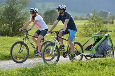 Radfahren an der Unterkunft Hotel Babymio oder in der Nähe