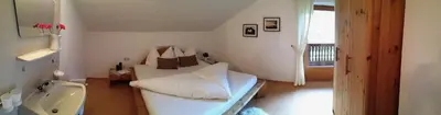 Ein Sitzbereich in der Unterkunft Apartment Theresia