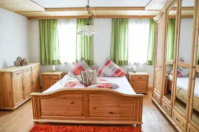 Ein Bett oder Betten in einem Zimmer der Unterkunft Ferienhaus Schneiderhäusl Zillertal
