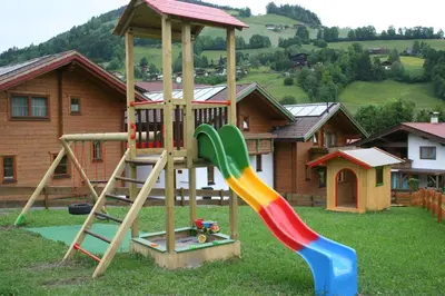 Ein Kinderspielbereich in der Unterkunft Feriendorf Wildschönau