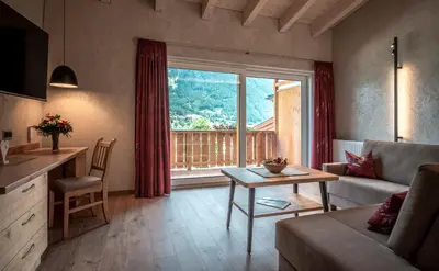 Ein Sitzbereich in der Unterkunft Seehotel St Hubertus