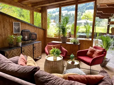 Ein Sitzbereich in der Unterkunft Gästehaus Weiherhof
