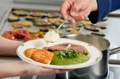 Essen im Hotel oder in der Nähe