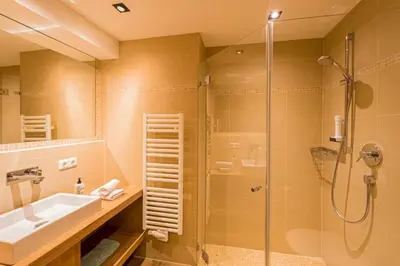 Ein Badezimmer in der Unterkunft Lifesport Hotel Hechenmoos