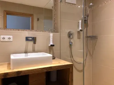 Ein Badezimmer in der Unterkunft Lifesport Hotel Hechenmoos