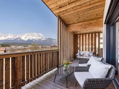 Ein allgemeiner Bergblick oder ein Berglick von der Ferienwohnung aus