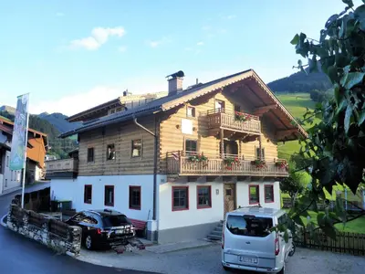 Das Gebäude in dem sich das Bed & Breakfast befindet