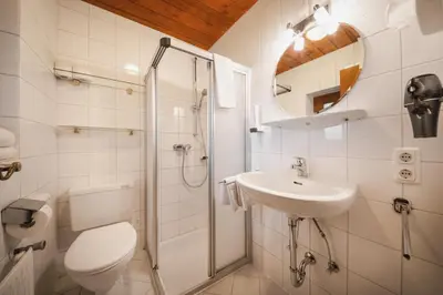 Ein Badezimmer in der Unterkunft Sаfestay Kitzbühel Alpine l Self-Check-In