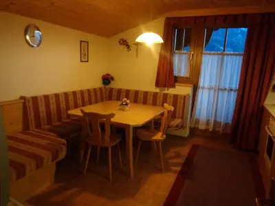Ein Sitzbereich in der Unterkunft Ferienwohnung Roswitha