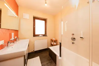 Ein Badezimmer in der Unterkunft Hotel Heitzmann