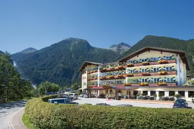 Ein allgemeiner Bergblick oder ein Berglick von des Hotels aus