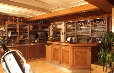 Lounge oder Bar in der Unterkunft Landhotel Strasserwirt