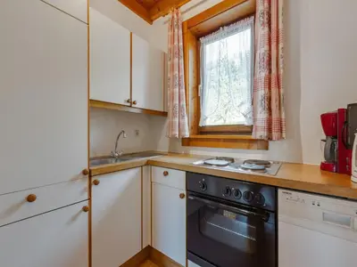 Küche/Küchenzeile in der Unterkunft Spacious Apartment near Ski Area in Mittersill