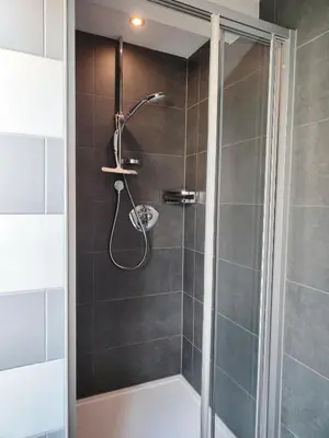 Ein Badezimmer in der Unterkunft Haus Luzia