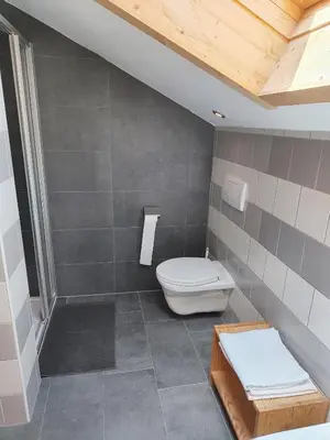 Ein Badezimmer in der Unterkunft Haus Luzia