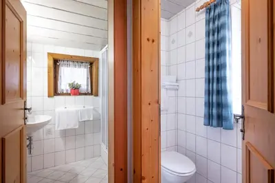 Ein Badezimmer in der Unterkunft Ferienhaus Bachler