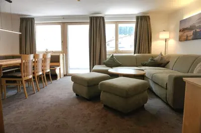 Ein Sitzbereich in der Unterkunft Appartements Bergsonne