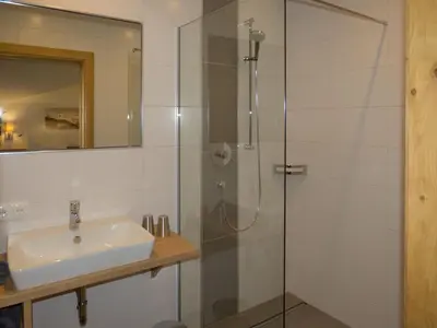 Ein Badezimmer in der Unterkunft Apart Kupfner