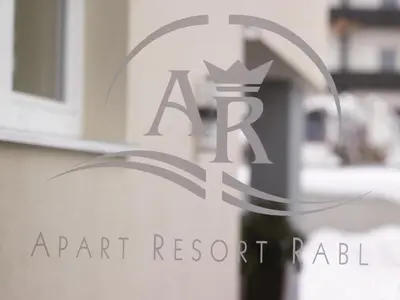 Ein Zertifikat, Auszeichnung, Logo oder anderes Dokument, das in der Unterkunft Apart Resort Rabl ausgestellt ist