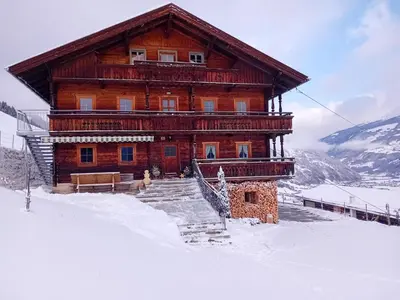 Bauernhaus Fankhauser im Winter