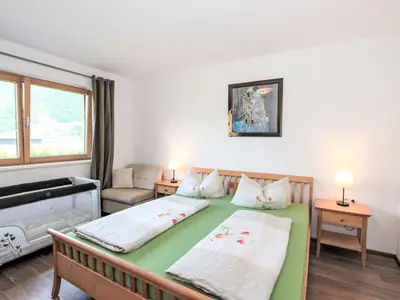 Ein Bett oder Betten in einem Zimmer der Unterkunft Apartment Barbara-1 by Interhome