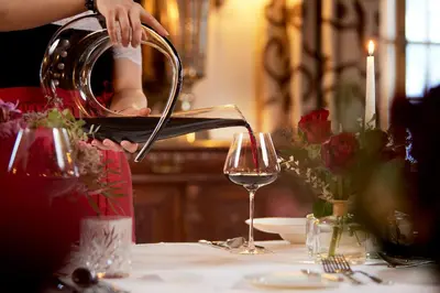 Getränke in der Unterkunft Hotel Schloss Mittersill
