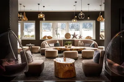 Ein Sitzbereich in der Unterkunft elaya hotel steinplatte, Trademark by Wyndham