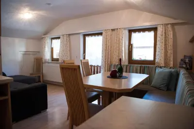 Ein Sitzbereich in der Unterkunft Appartements Spitaler