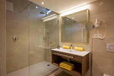 Ein Badezimmer in der Unterkunft Hotel-Gasthof zur Schönen Aussicht