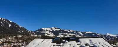 Ein allgemeiner Bergblick oder ein Berglick von der Ferienwohnung aus