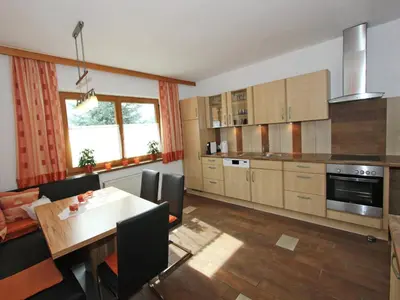 Küche/Küchenzeile in der Unterkunft Apartment in Stumm near Ski Slopes